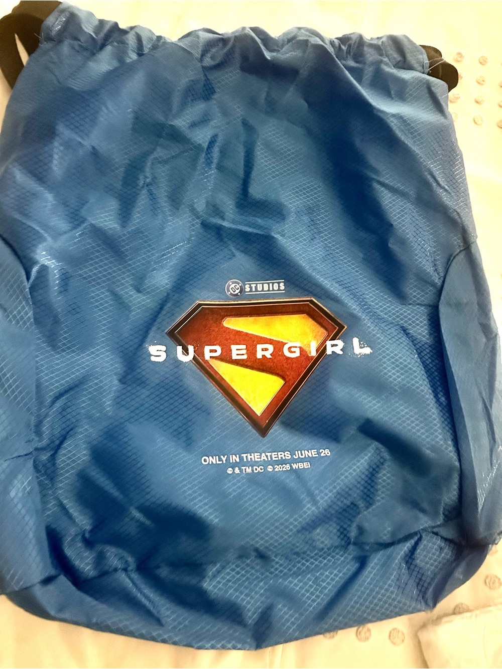 Supergirl 2026  Special Edition early screening set SIZE M - Picture 3 of 4